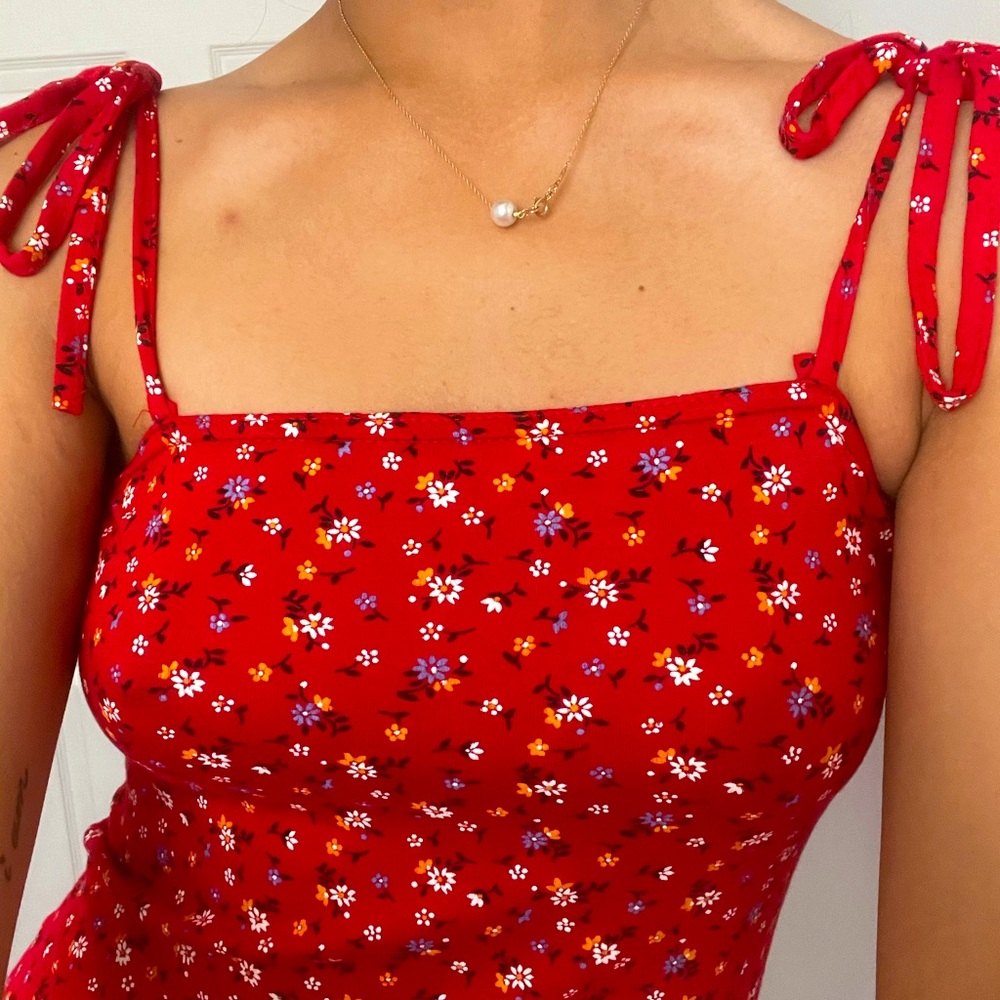 Red floral summer dress🌼🌼🌼